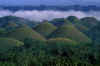Chocolate_Hills_3.jpg (48479 bytes)