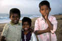 Beach Kids .jpg (185555 bytes)