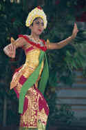 Dancer 1.jpg (46962 bytes)