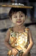 Flower Girl.jpg (41533 bytes)