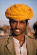 Yellow Turban.jpg (61252 bytes)